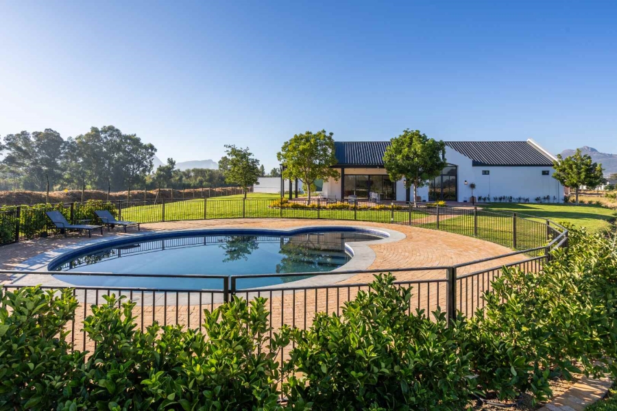 5 Bedroom Property for Sale in Paarl Valleij Lifestyle Estate Western Cape